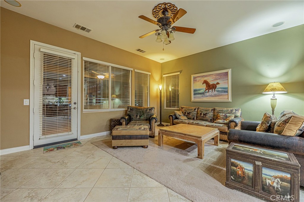 33442 Desert Road Property Photo 16