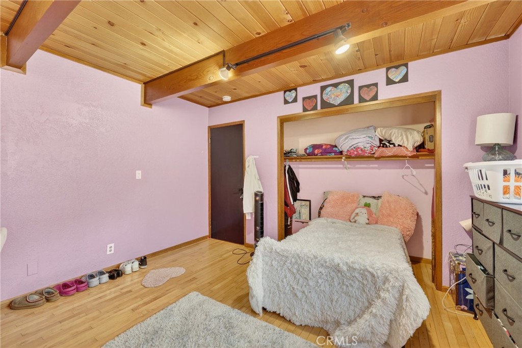 7004 Foothill Drive Property Photo 20