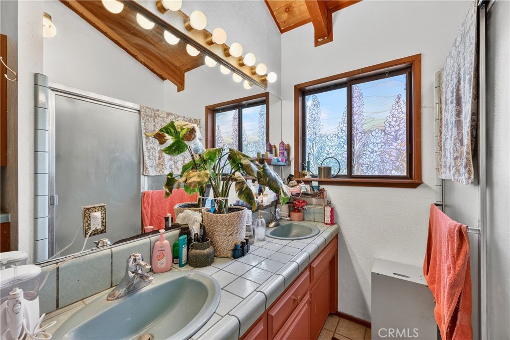 7004 Foothill Drive Property Photo 30