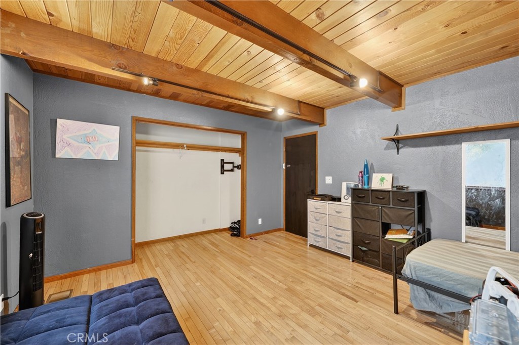 7004 Foothill Drive Property Photo 32