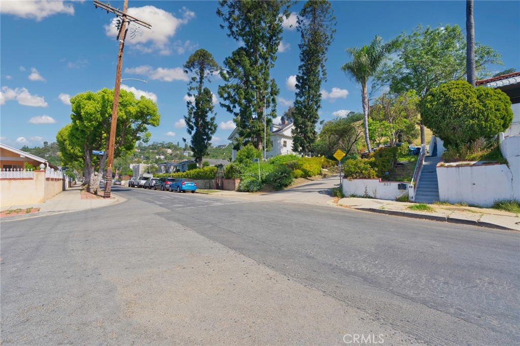 3535 Thorpe Avenue Property Photo 11