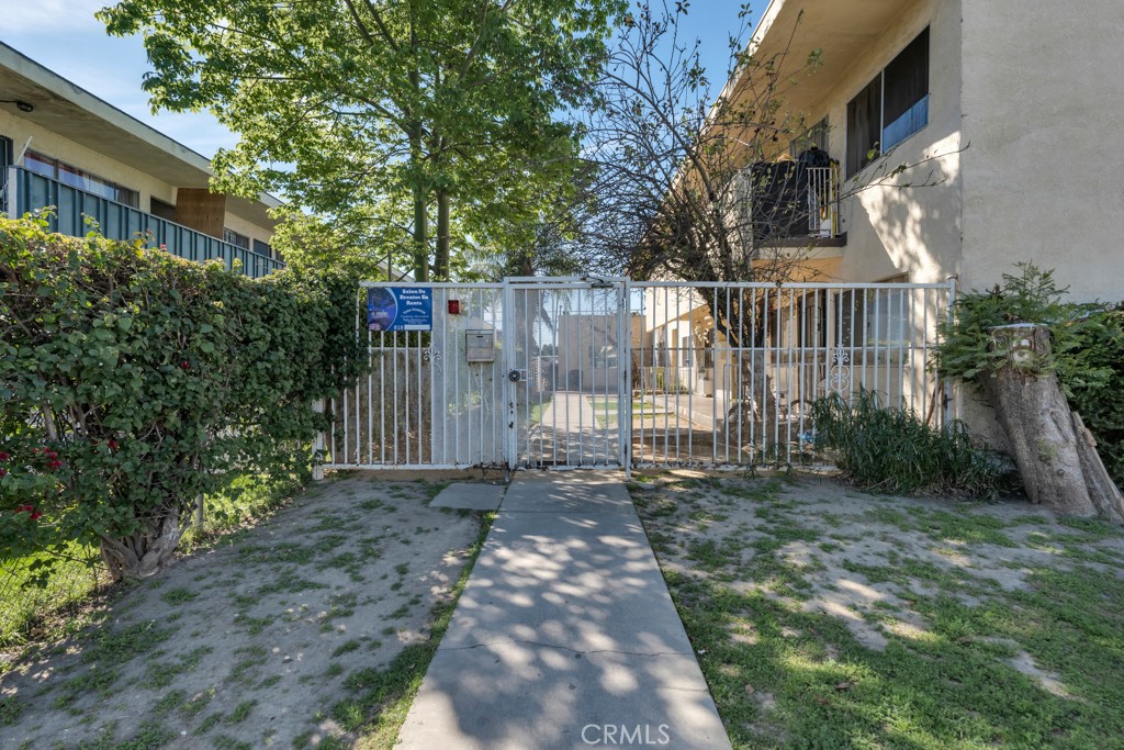 17926 Schoenborn St Property Photo 3