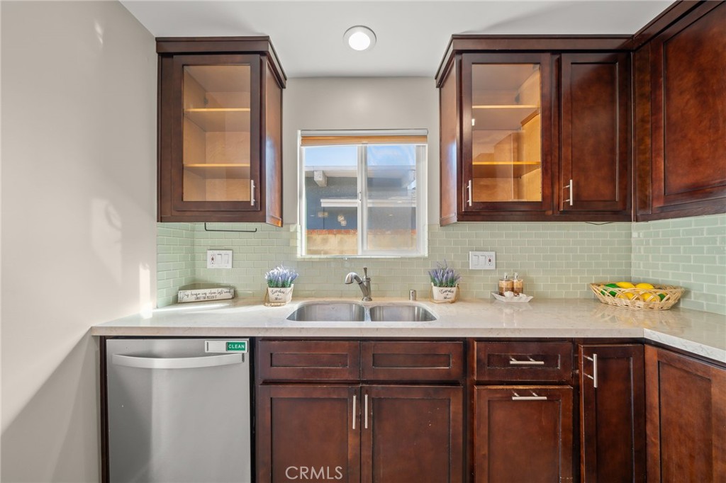 12313 Alberta Property Photo 7