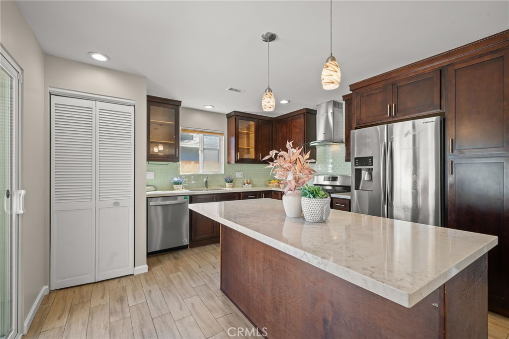 12313 Alberta Property Photo 11