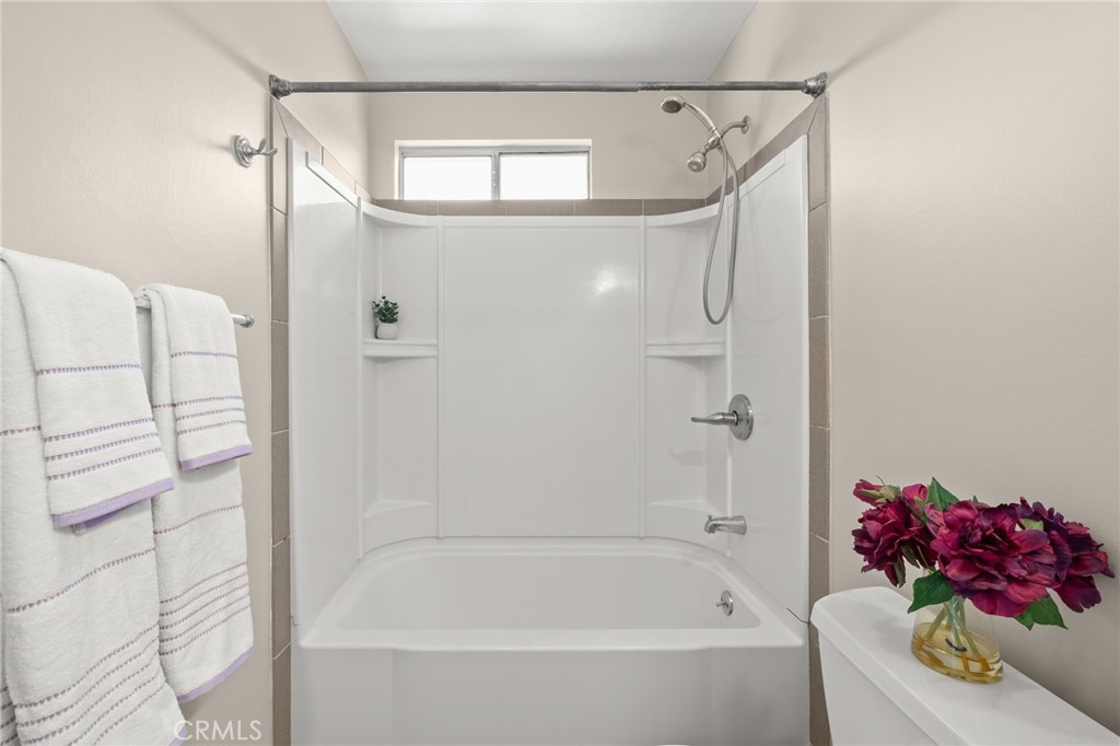 12313 Alberta Property Photo 14