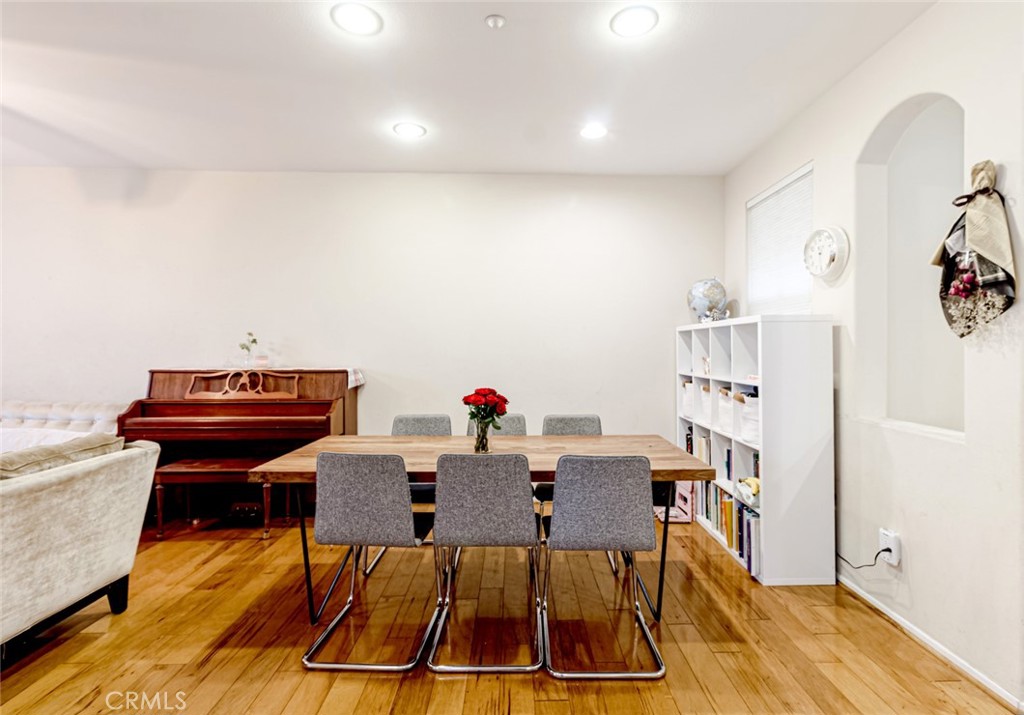 25562 Huxley Property Photo 7