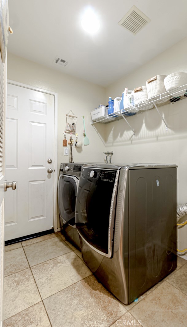 25562 Huxley Property Photo 10