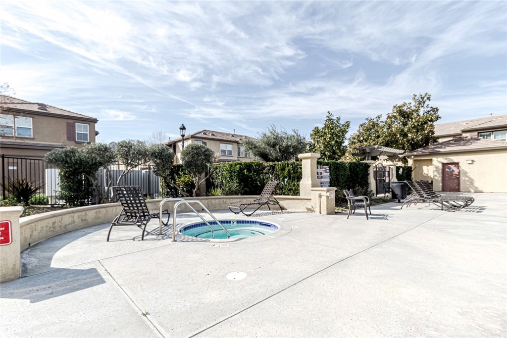 25562 Huxley Property Photo 18