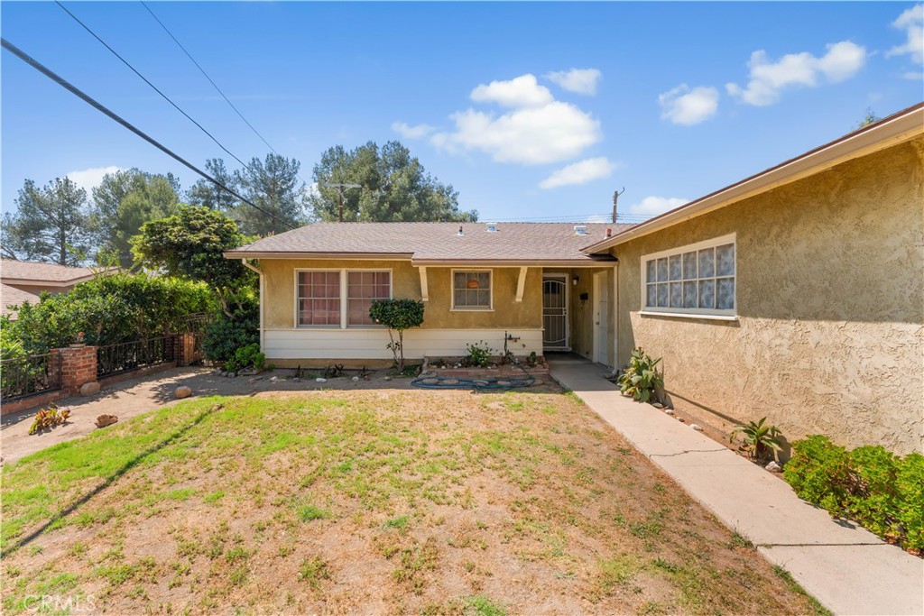 13525 Simshaw Property Photo 2