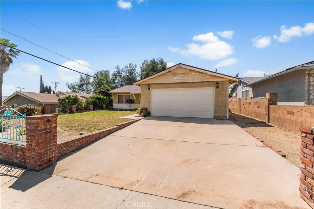 13525 Simshaw Property Photo 3