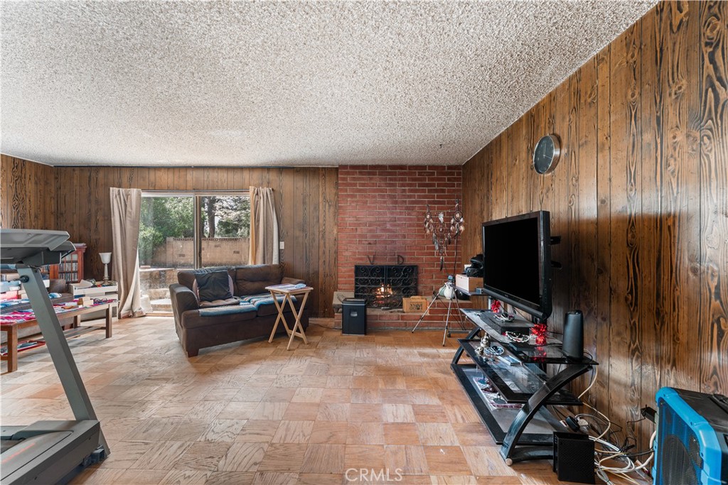 13525 Simshaw Property Photo 18