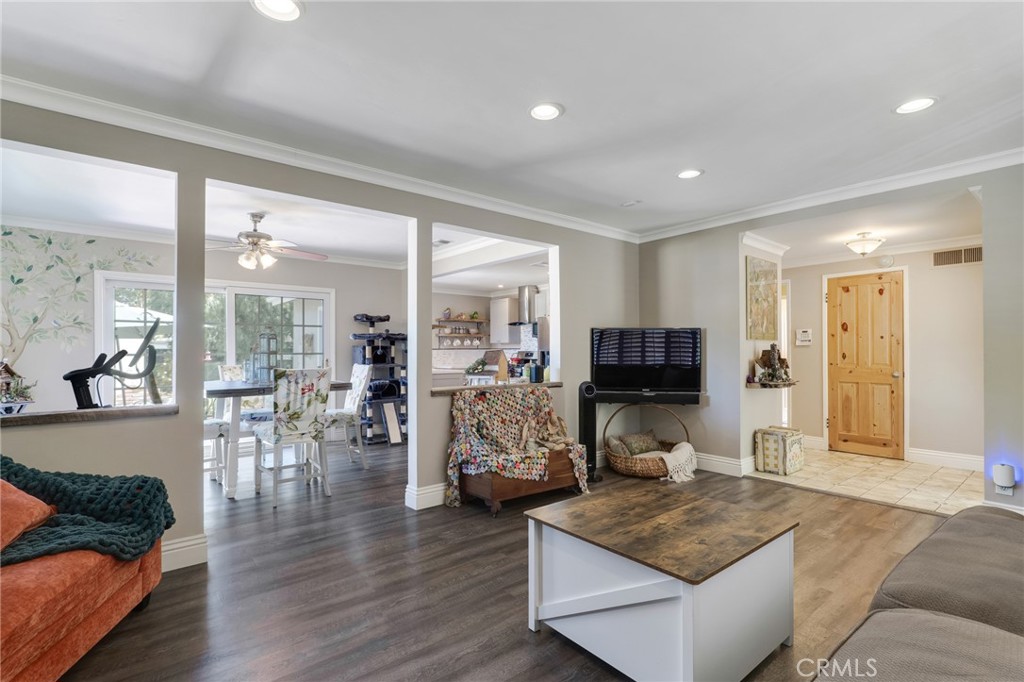 6522 Belmar Avenue Property Photo 7
