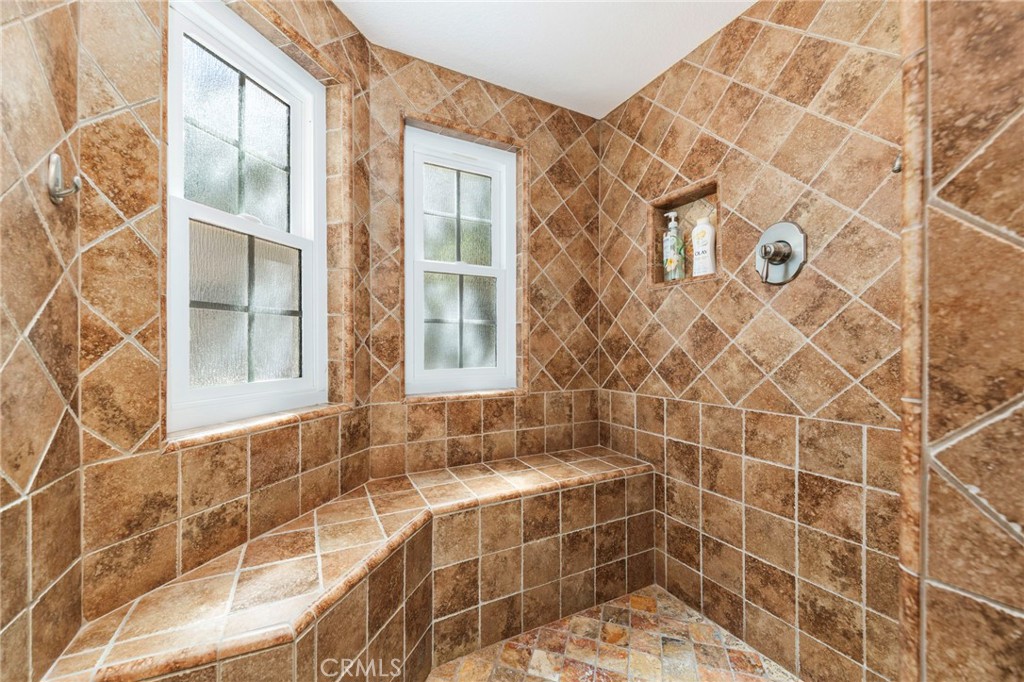 447 Bay View Drive Property Photo 23