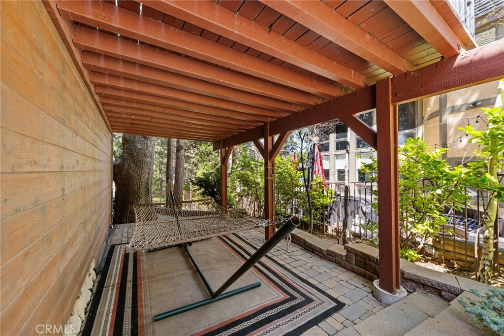 447 Bay View Drive Property Photo 33