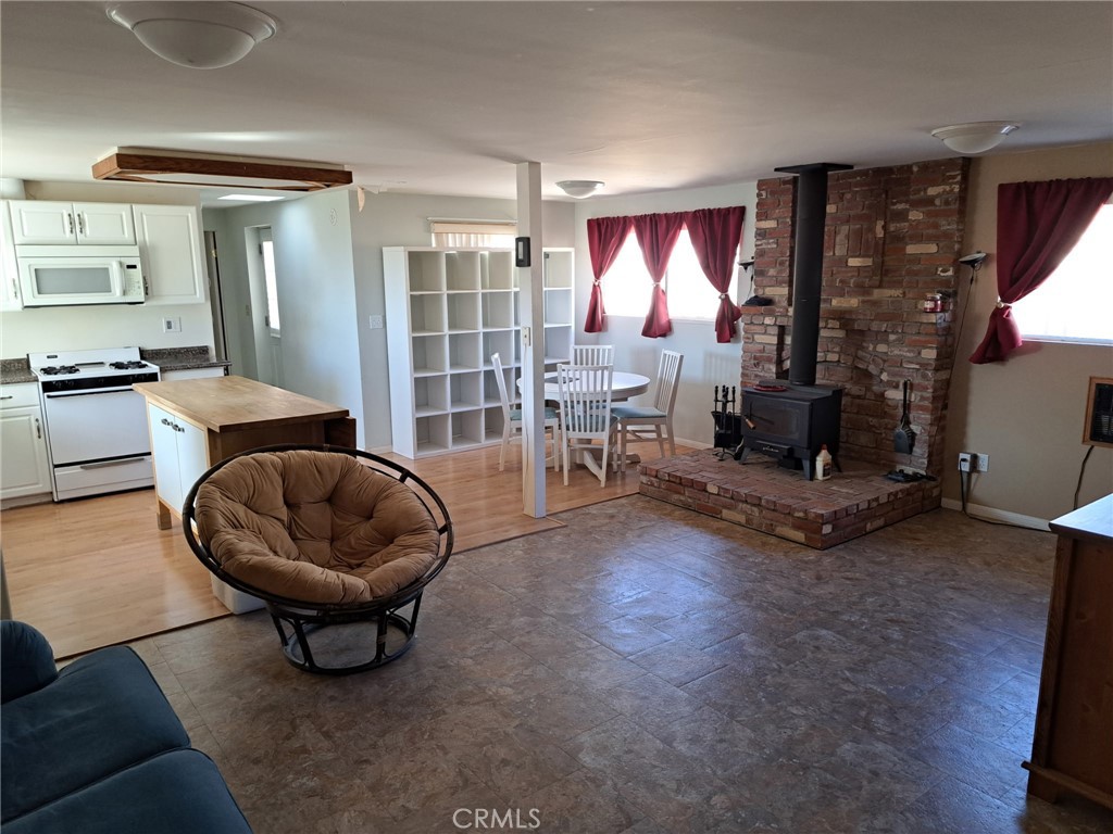 23021 W Avenue D15 Property Photo 8