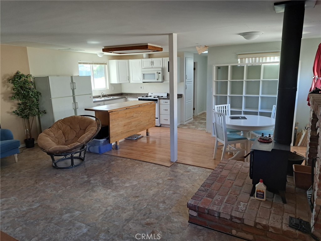 23021 W Avenue D15 Property Photo 9
