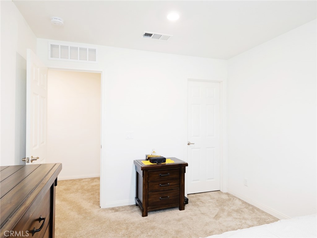 2113 E Donatello Street Property Photo 19