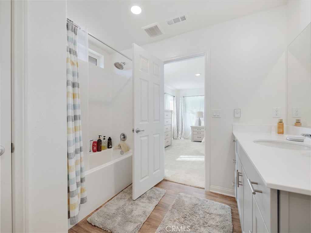 2113 E Donatello Street Property Photo 37