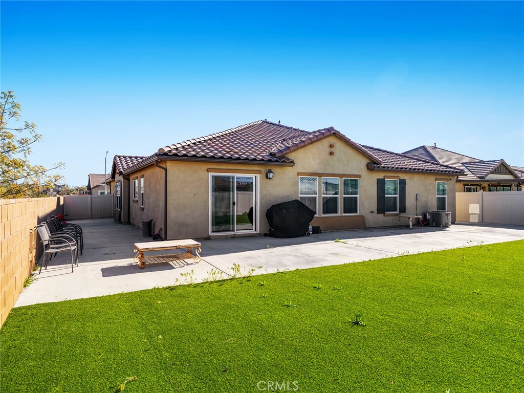 2113 E Donatello Street Property Photo 40