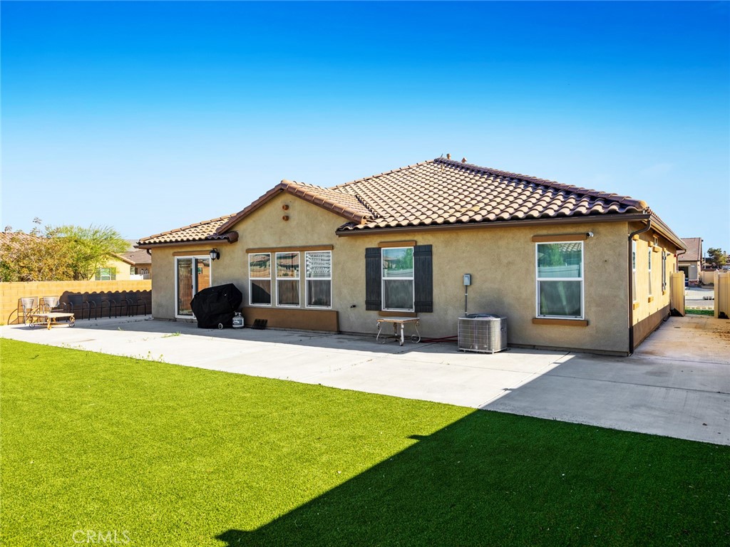 2113 E Donatello Street Property Photo 42