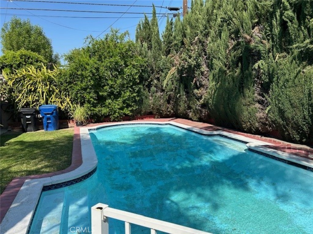 14125 Burton Property Photo 8