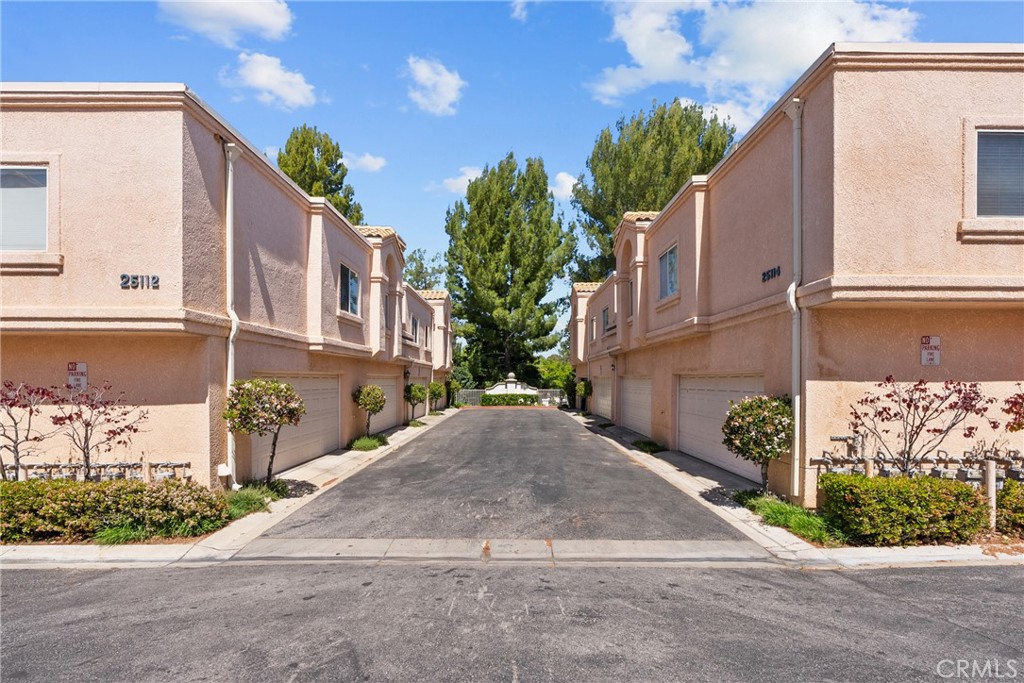 25114 Steinbeck C Property Photo 39