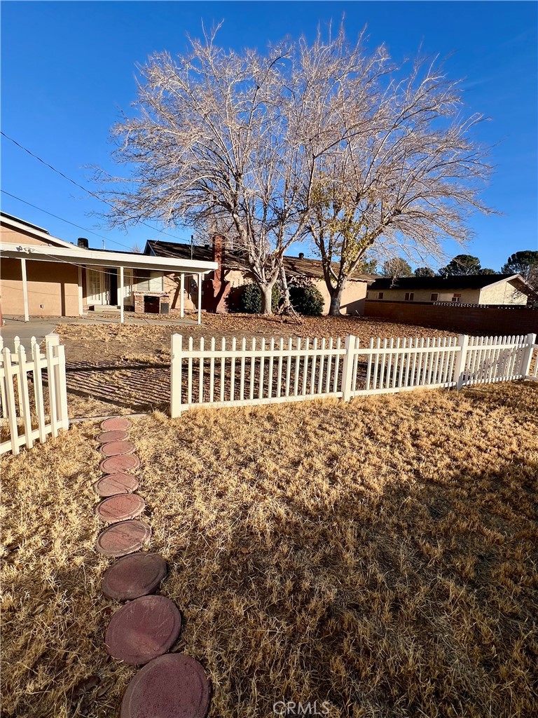 44519 Foxton Property Photo 1