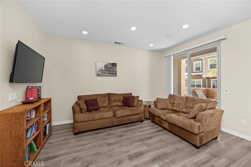 22886 Concord Property Photo 9