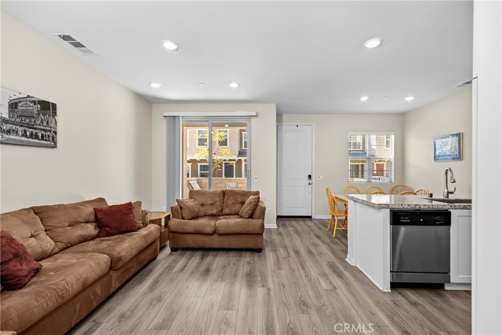 22886 Concord Property Photo 10