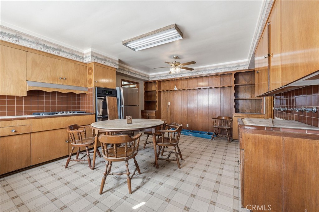 10721 Andora Property Photo 23