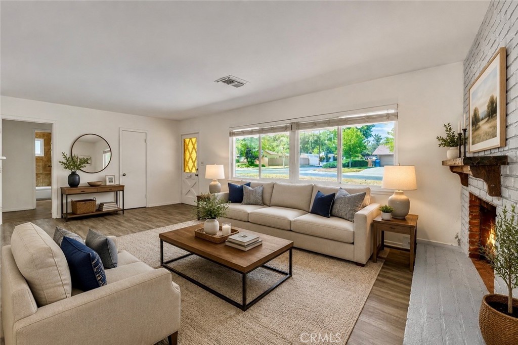 38734 Sage Tree Street Property Photo 4