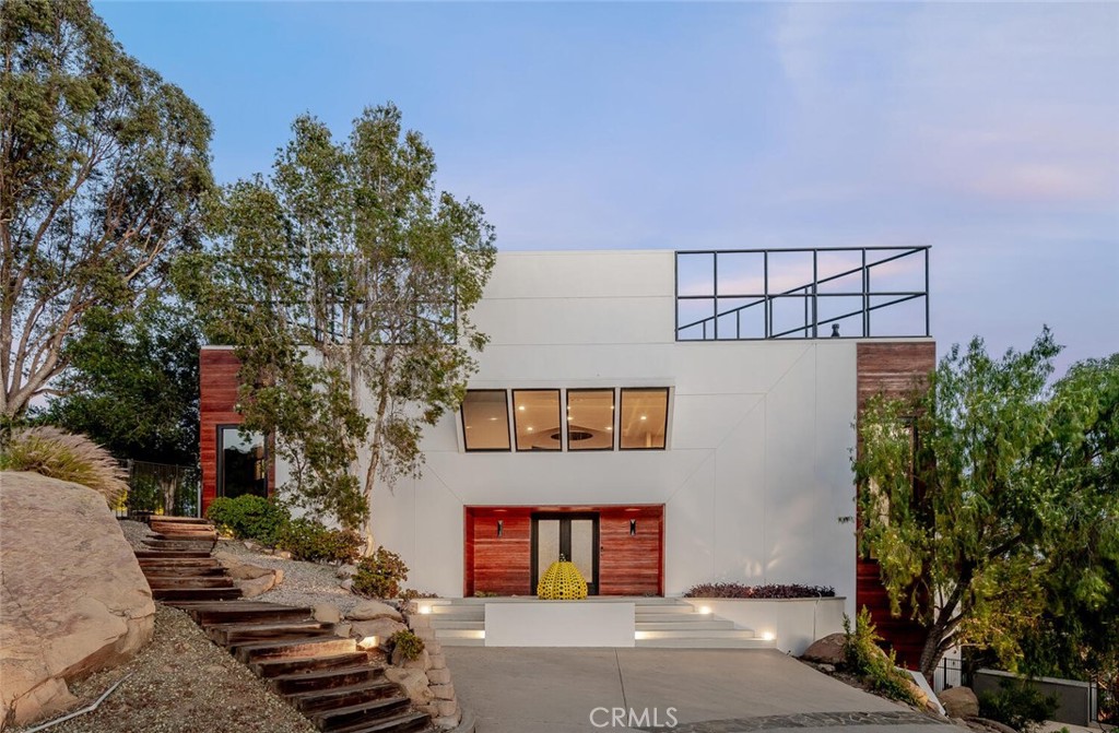 6 Colt Property Photo 3