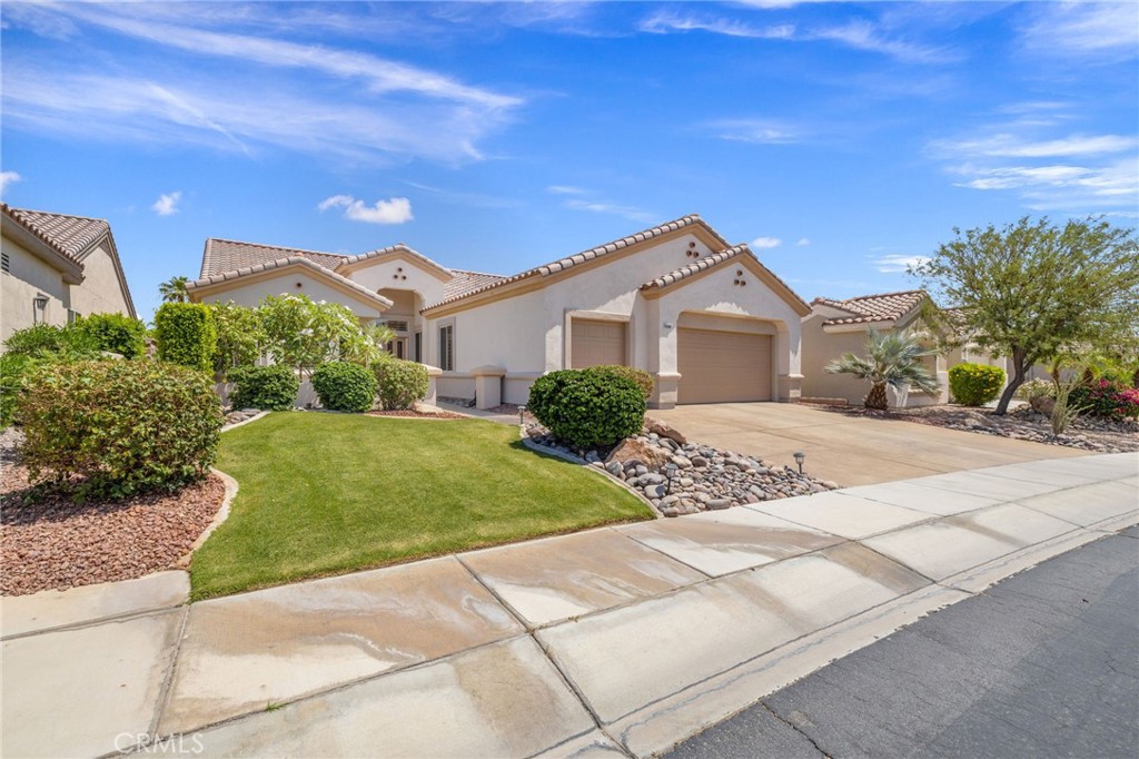 78688 Sunrise Canyon Avenue Property Photo 3