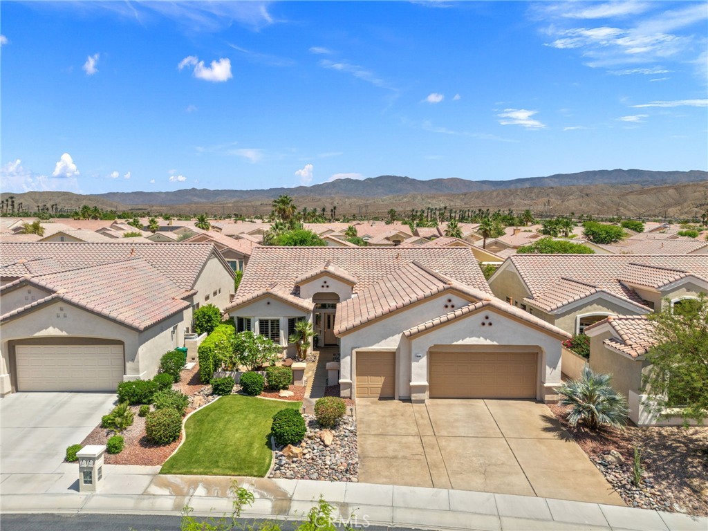 78688 Sunrise Canyon Avenue Property Photo 4