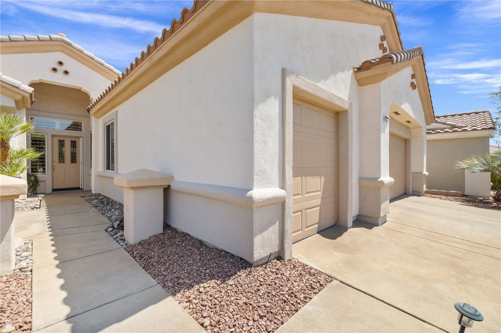 78688 Sunrise Canyon Avenue Property Photo 5