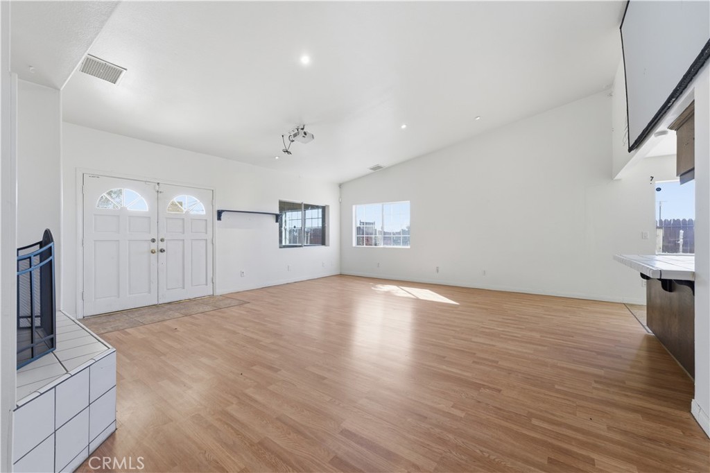 19321 97th Street Property Photo 6