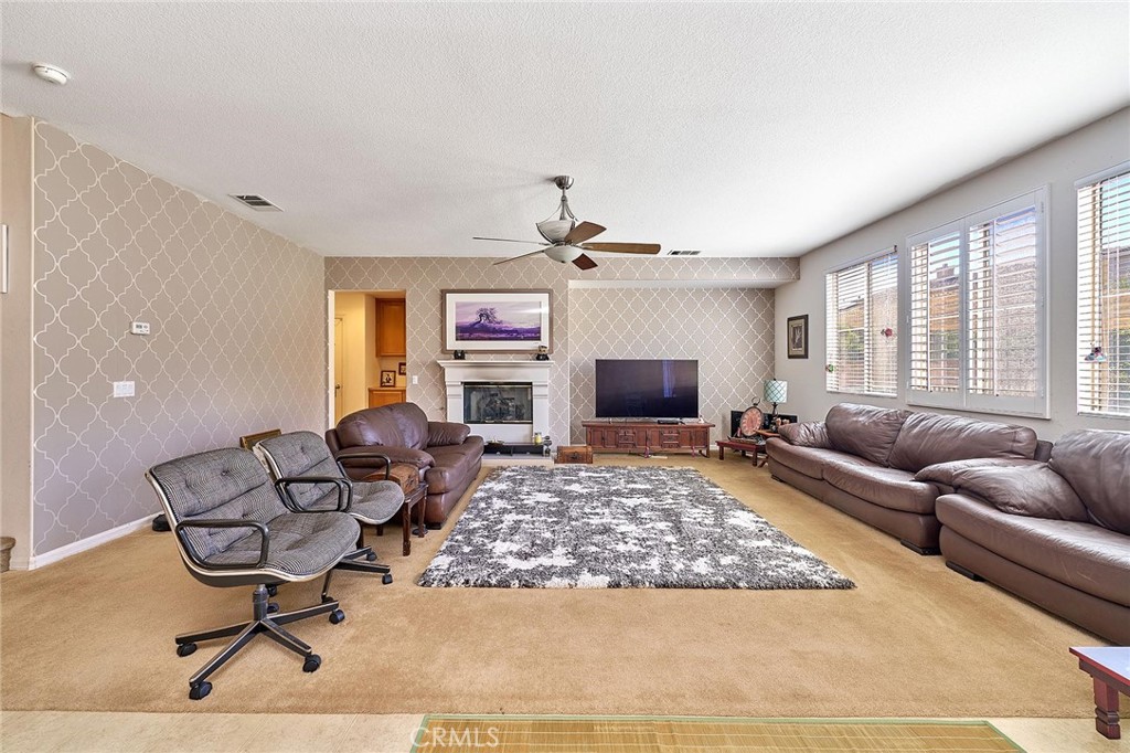 2106 Tangerine Property Photo 17