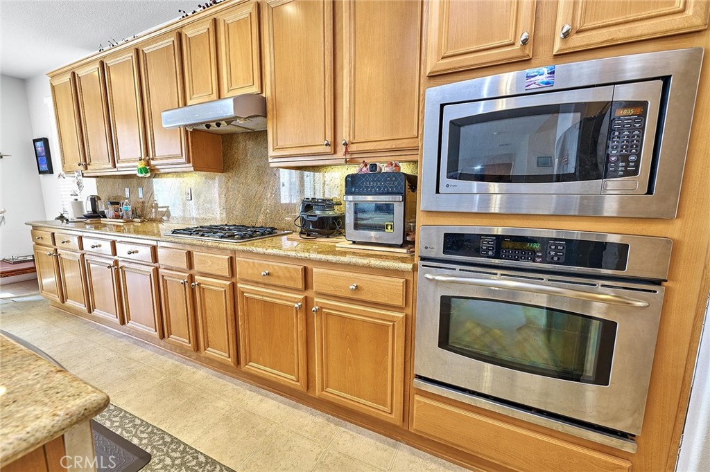 2106 Tangerine Property Photo 26