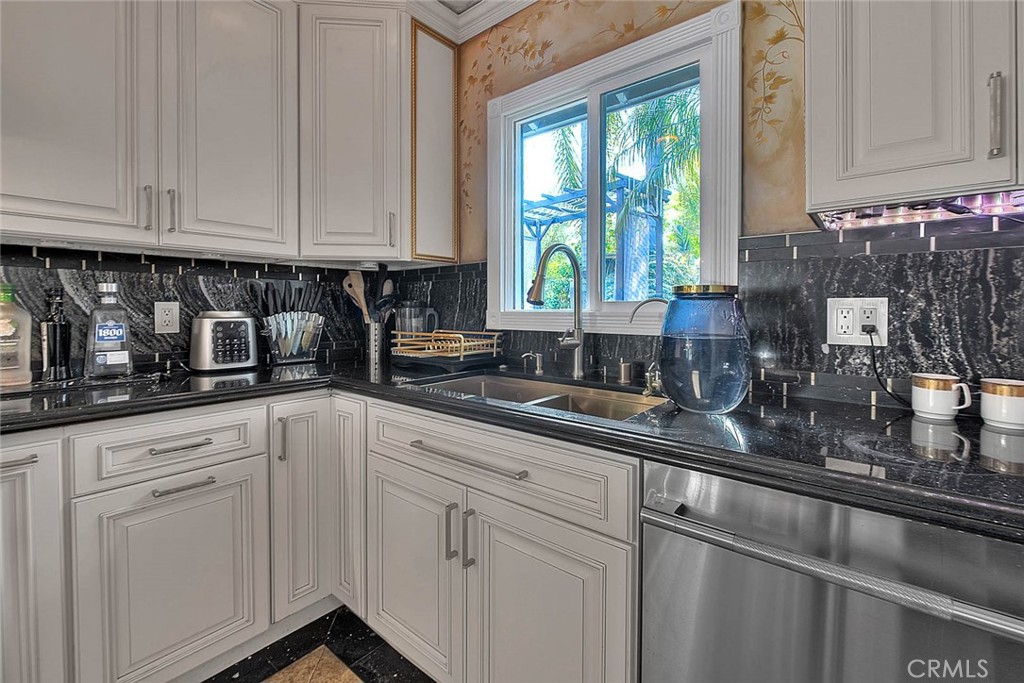 17419 Cohasset Property Photo 19