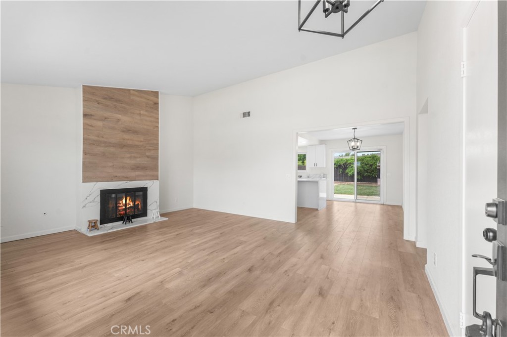 37863 17th Street E Property Photo 2