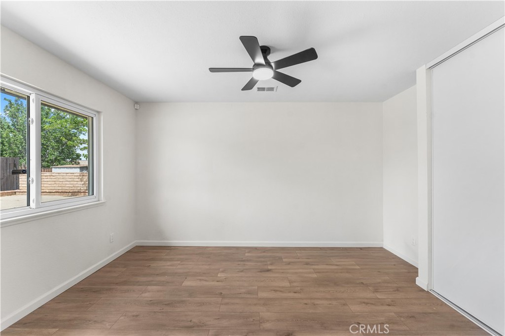 37863 17th Street E Property Photo 12