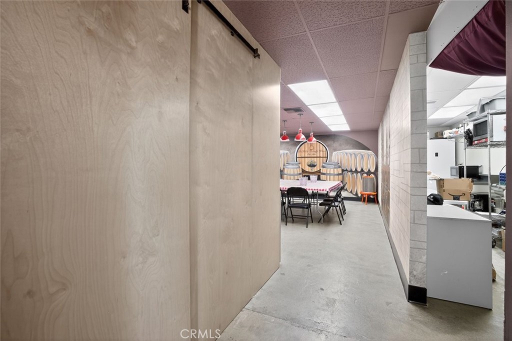 10625 Ellis Avenue Property Photo 22