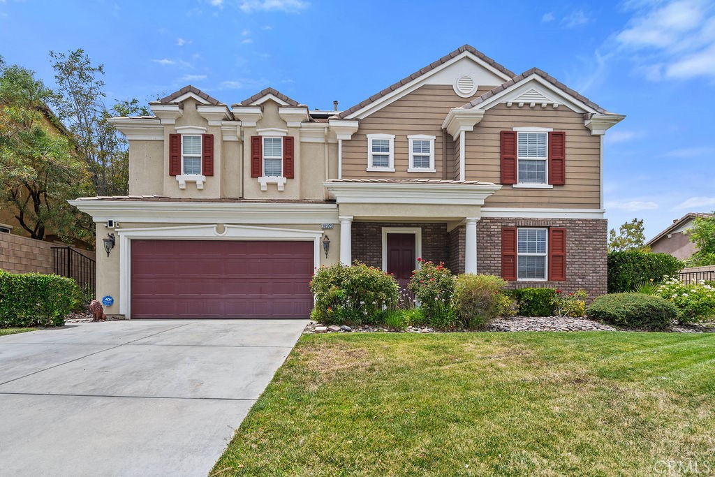 38565 Lion Way Property Photo
