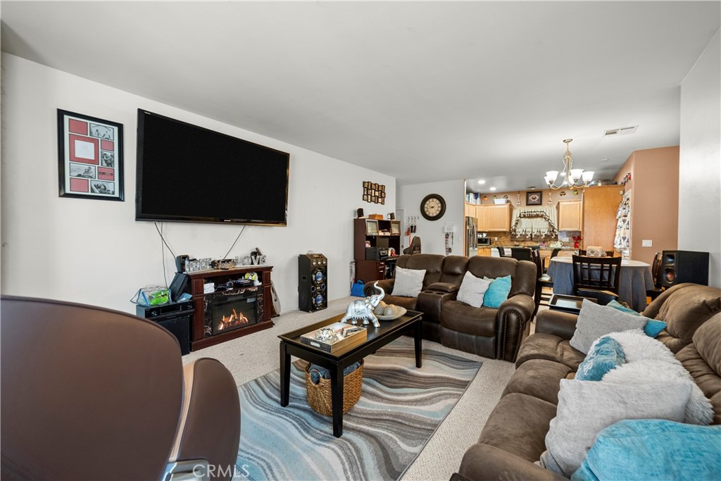1329 W Ave I Property Photo 6