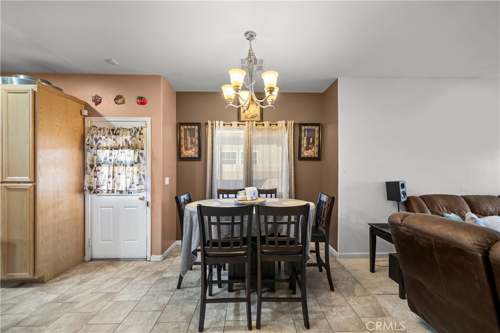 1329 W Ave I Property Photo 8