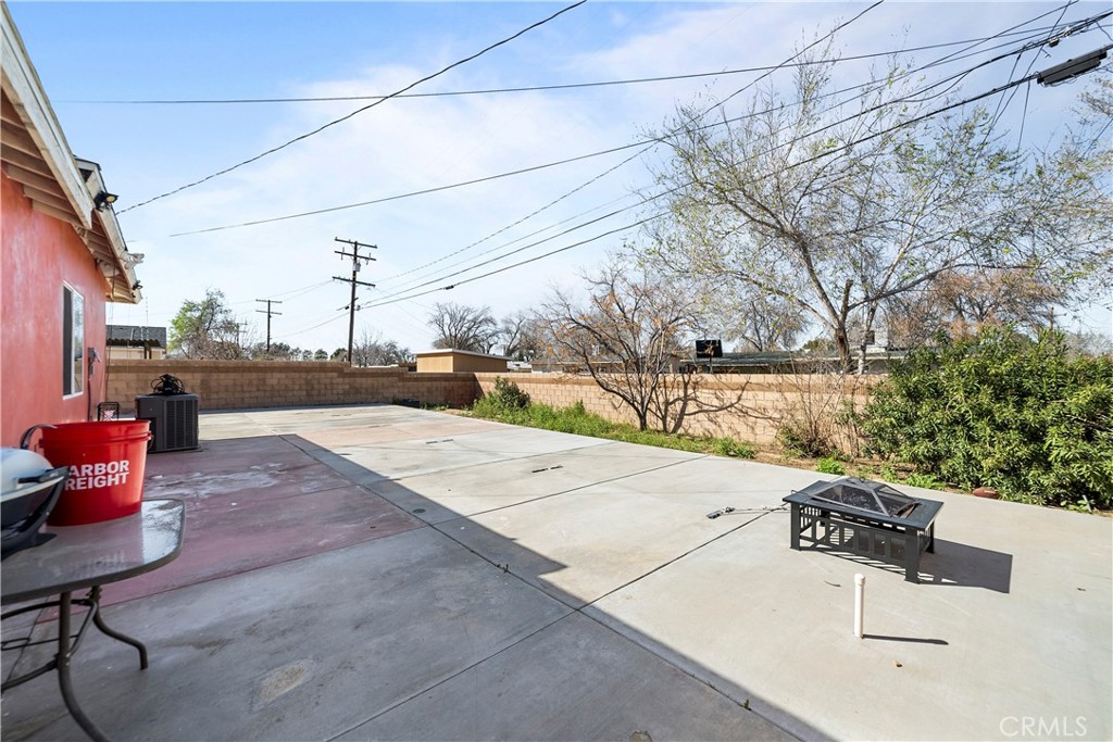 1329 W Ave I Property Photo 24