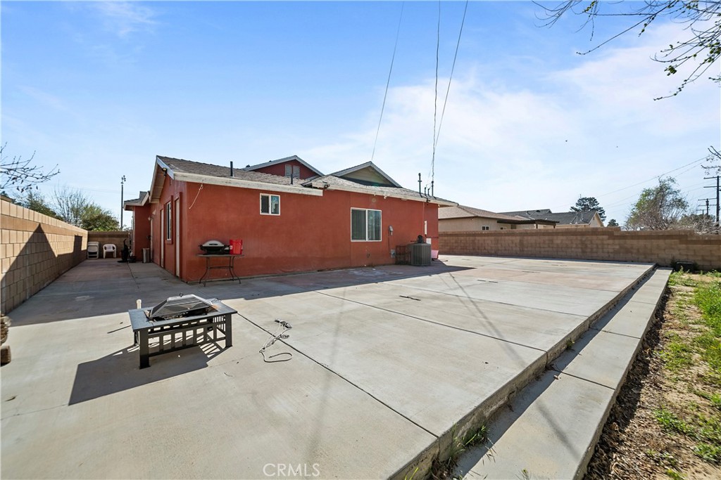 1329 W Ave I Property Photo 26