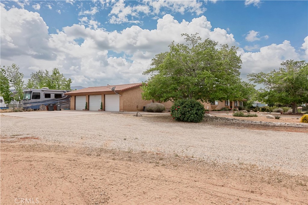 2212 W Avenue O8 Property Photo 7