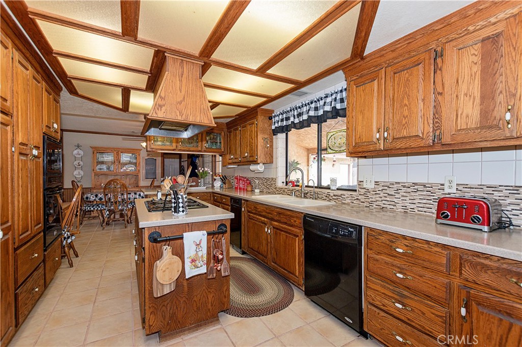 2212 W Avenue O8 Property Photo 14