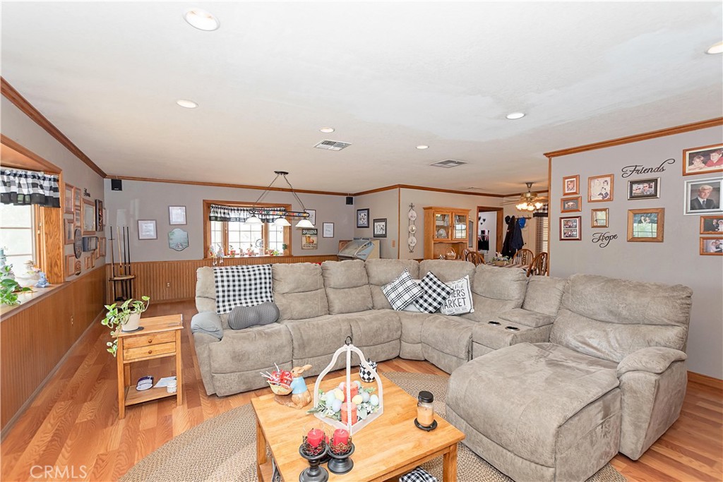 2212 W Avenue O8 Property Photo 21